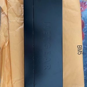 NetGear 16-Port Gigabit Unmanaged Switch in Black